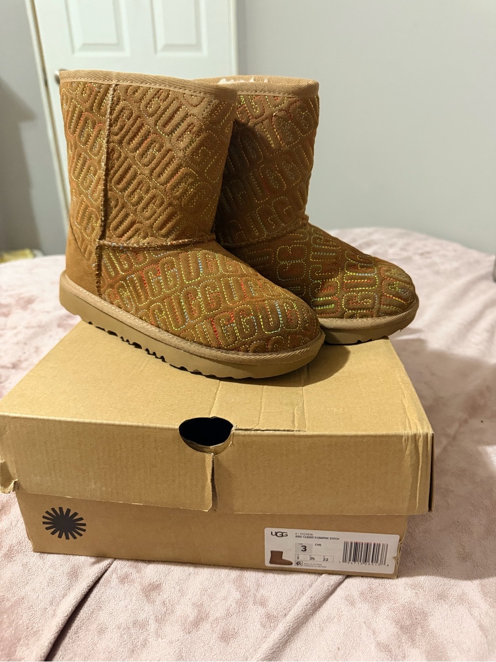 UGG Kids Chestnut Logo Quilted Classic Boot